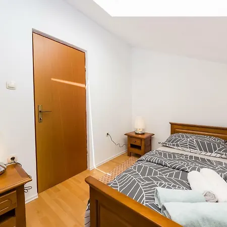 Apartman Astra Apartament *