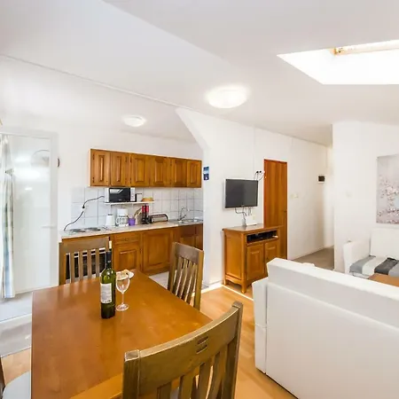 Apartman Astra * Novigrad (Dalmatia)
